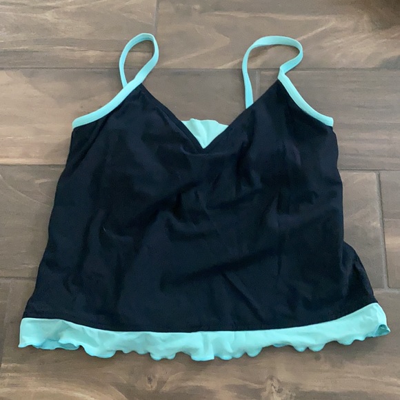 Bathing suit - Picture 3 of 6